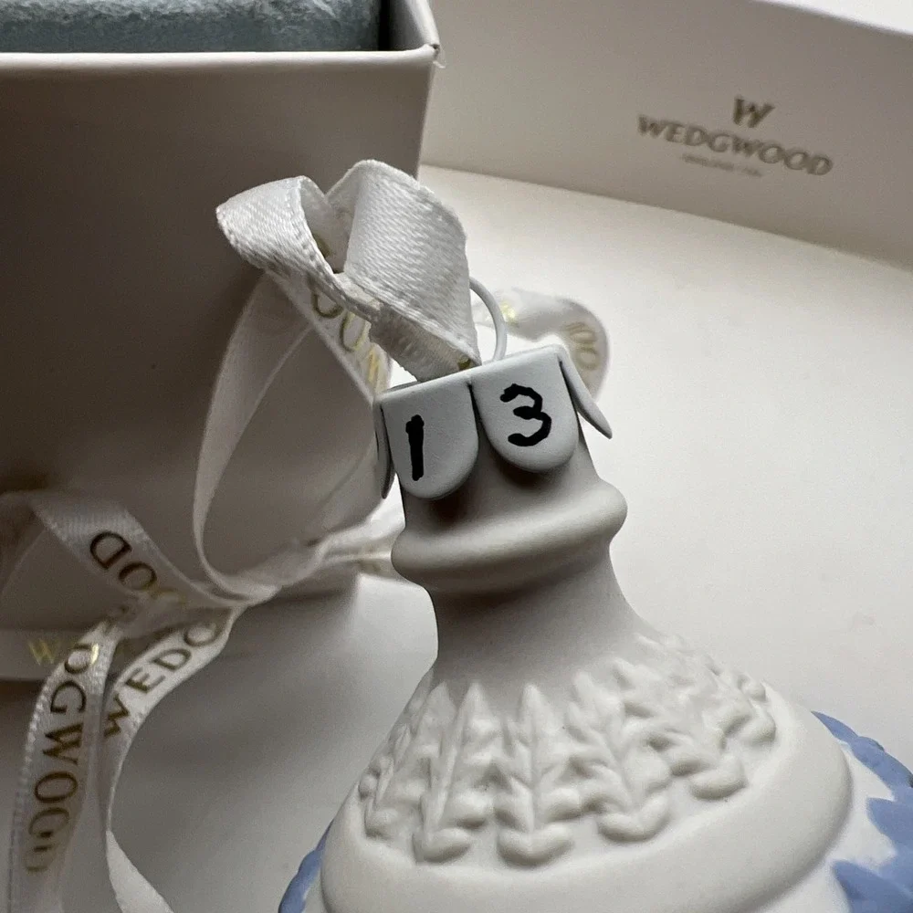 Wedgwood Teardrop White & Blue Snowflakes Christmas Ornament w/ Box 4.5